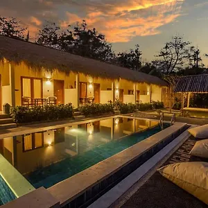 Pensión Made 02 Balangan, Homestay, Villas, & Warung Made02