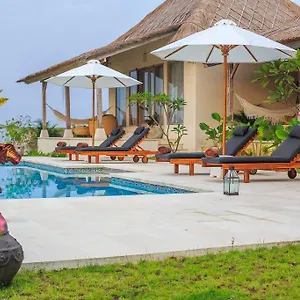 Pensión Sunhouse, Mandala Village